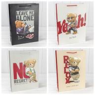 Пакет подарочный с тиснением "Мишки" (микс 109) 30*41,5*12 210г 1/20 1/80 Арт: 000109A - Пакет подарочный с тиснением "Мишки" (микс 109) 30*41,5*12 210г 1/20 1/80 Арт: 000109A