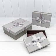 Коробки Прямоугольные Набор 1/3 33,5*25*11,5 с бантом Серый 1/12 Арт: 721306/77 - Коробки Прямоугольные Набор 1/3 33,5*25*11,5 с бантом Серый 1/12 Арт: 721306/77