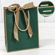 Пакет подарочный с лентой 18*23*10 210г Зелёный 1/10 1/160 Арт: 000505E/15 - Пакет подарочный с лентой 18*23*10 210г Зелёный 1/10 1/160 Арт: 000505E/15