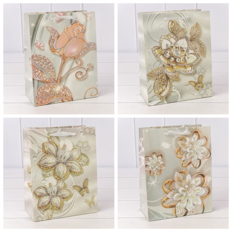 Пакет подарочный с блёстками "Цветы" (микс 202) 18*23*10 230г 1/20 1/360 Арт: 000202E