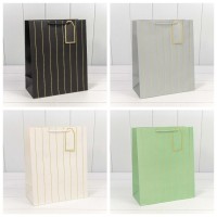 Пакет подарочный с тиснением "Полосы" (микс) 26*32*13 210г 1/20 1/240 Арт: 000490C