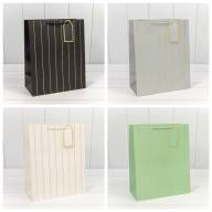 Пакет подарочный с тиснением "Полосы" (микс) 26*32*13 210г 1/20 1/240 Арт: 000490C - Пакет подарочный с тиснением "Полосы" (микс) 26*32*13 210г 1/20 1/240 Арт: 000490C