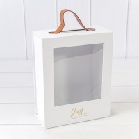 Коробка Прямоугольная 18*8,5*23 складная на магнитах Белый 1/50 Арт: 720831/1