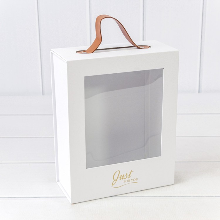 Коробка Прямоугольная 18*8,5*23 складная на магнитах Белый 1/50 Арт: 720831/1