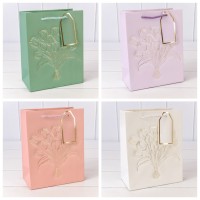 Пакет подарочный с тиснением "Букет" (микс) 18*23*10 210г 1/20 1/360 Арт: 000330E