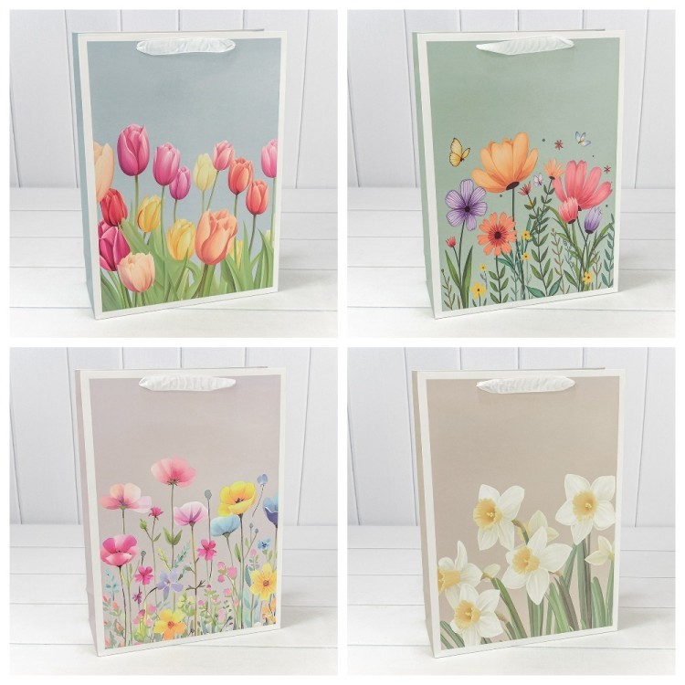 Пакет подарочный "Цветы" (микс 226) 30*41,5*12 210г 1/20 1/80 Арт: 000226A