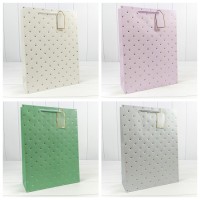 Пакет подарочный с тиснением "Сердечки" (микс 2) 31*42*12 210г 1/20 1/80 Арт: 000545A