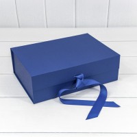 Коробка Прямоугольная 28,2*20*9,2 складная на магнитах Синий 1/48 Арт: 730226/0124