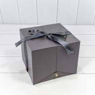 Коробка Квадратная 21*21*18 "Сюрприз" Серый 1/8 Арт: 721608/2 - Коробка Квадратная 21*21*18 "Сюрприз" Серый 1/8 Арт: 721608/2