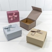 Коробка Прямоугольная 13,5*12,5*7,5 с магнитной крышкой (микс 1) 1/4 1/120 Арт: 51134/1