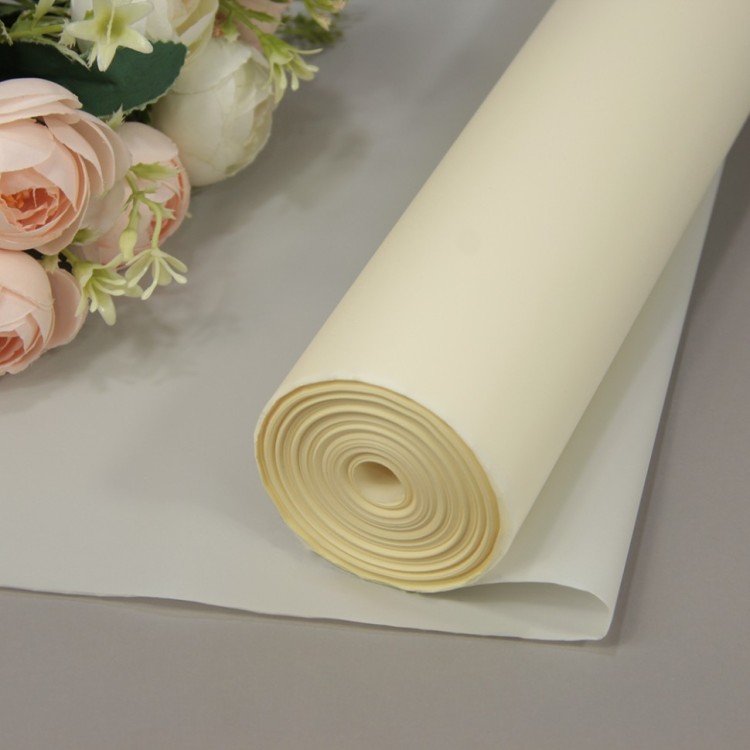 Плёнка 0,59*50м матовая однотонная 55мкм Жемчужно-белый 1/12 Арт: 120057/M1