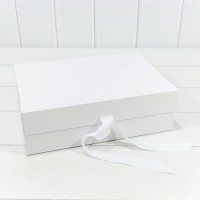 Коробка Прямоугольная 44*32*16 складная на магнитах Белый 1/24 Арт: 721361/417